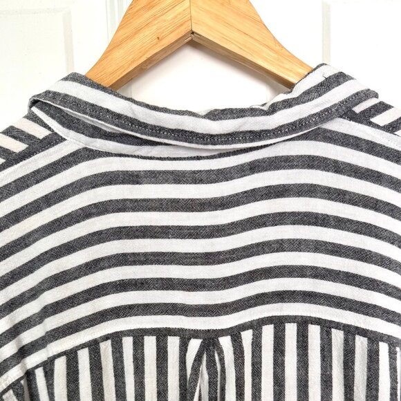 Thread and Supply Black White Grey Striped Button Up Shirt Size Medium Dry Goods - Picture 5 of 5
